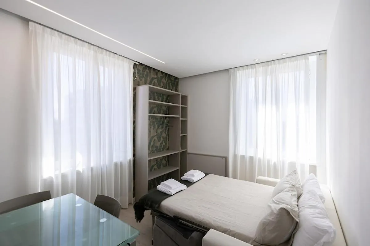 Two -Rooms Apartment 10 Minutes Duomo By Metro Milan Italie