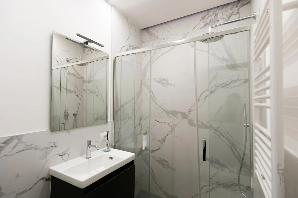 Two -Rooms Apartment 10 Minutes Duomo By Metro Milan 0*,